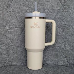 Stanley Quencher H2.0 FlowState Tumbler, Cream Color, 40 Oz, Excellent Condition